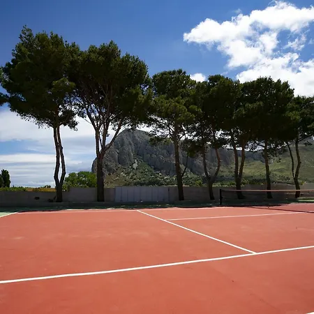 Boa Vista San Vito - Area Fitness, Barbecue Area, Tennis Court Apartment